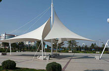 吉林膜結(jié)構(gòu)車棚擁有哪些特點(diǎn)？